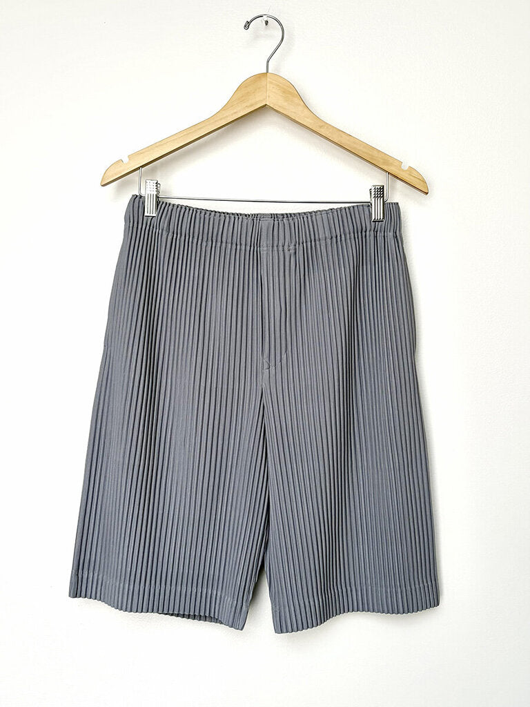 ISSEY MIYAKE HOMME PLISSE SHORTS SIZE 2