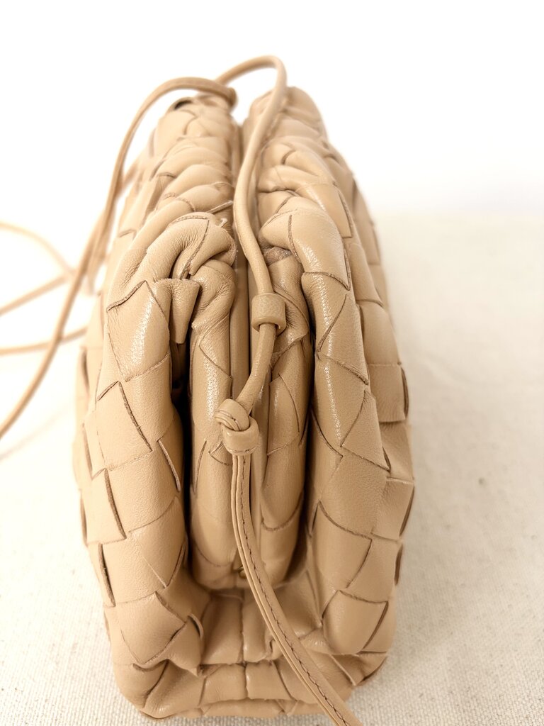 BOTTEGA VENETA MINI POUCH IN ALMOND