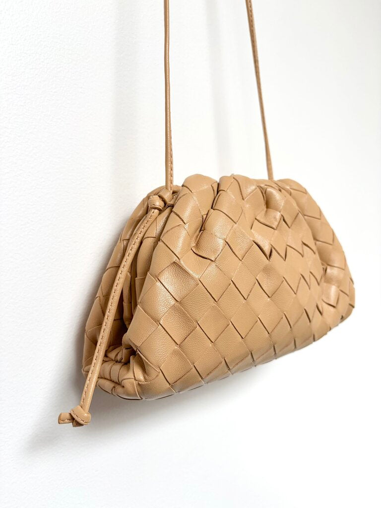 BOTTEGA VENETA MINI POUCH IN ALMOND