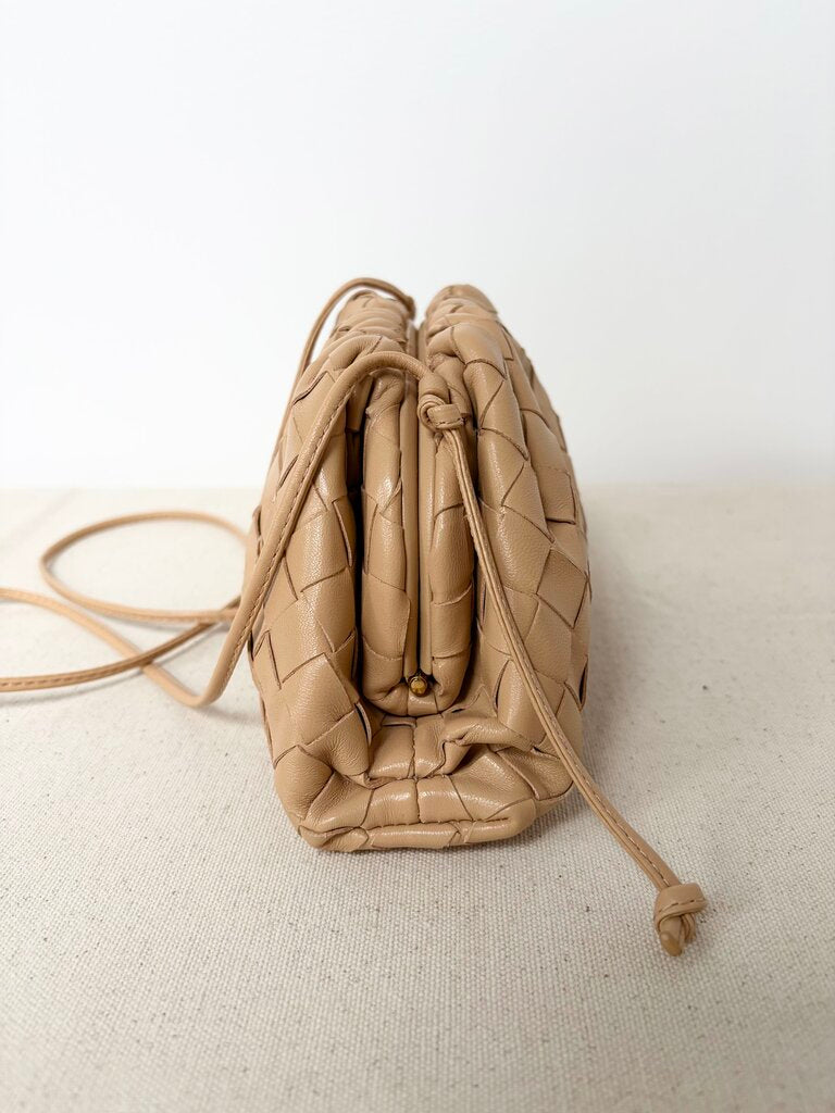BOTTEGA VENETA MINI POUCH IN ALMOND