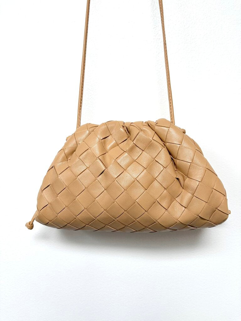 BOTTEGA VENETA MINI POUCH IN ALMOND
