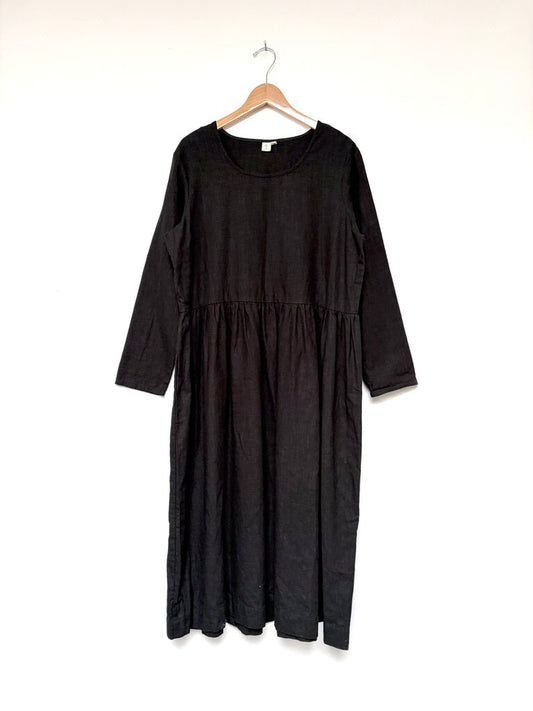 OVATE LINEN DRESS SIZE LARGE