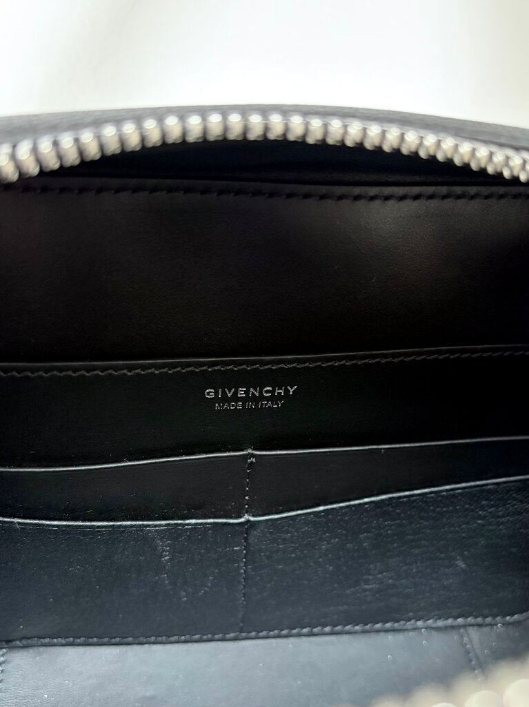 GIVENCY ANTIGONIA CROSSBODY BAG