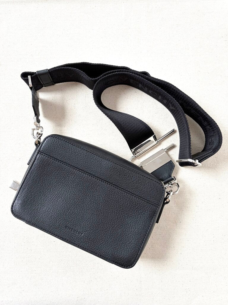 GIVENCY ANTIGONIA CROSSBODY BAG