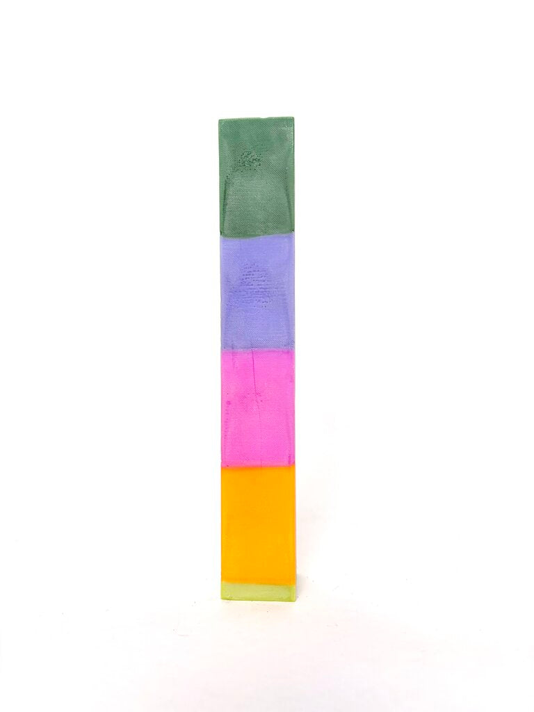 STUDIO WALL CANDLE 01 060526
