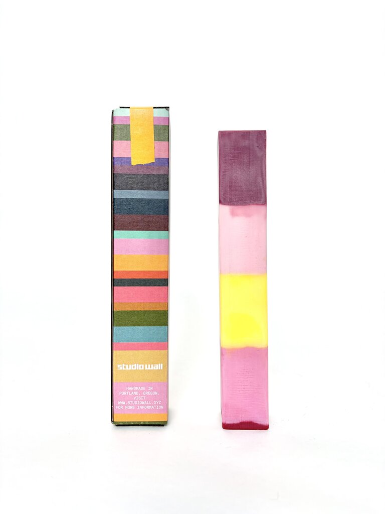 STUDIO WALL CANDLE 01 060826