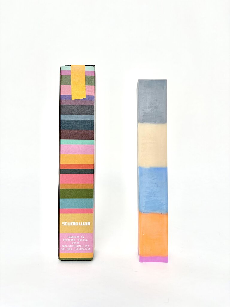 STUDIO WALL CANDLE 01 060926