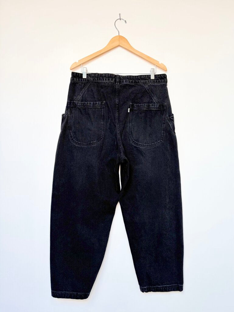YOU MUST CREATE BARREL LEG JEANS SIZE 34